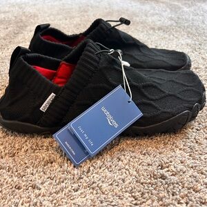 WateLves Black Slip-On Shoes